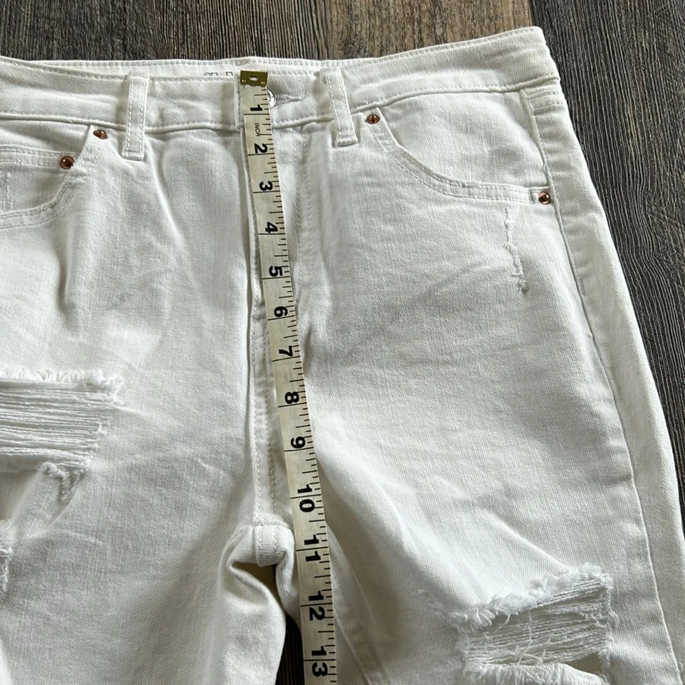 Wild Fable Women’s White Distressed Ripped Skinny Jeans Raw Hem Size 8 - Picture 8 of 10